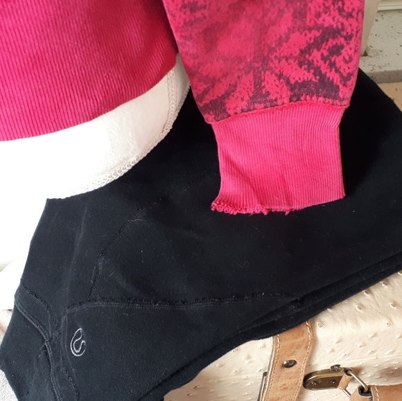 Lululemon sweat pants - Picture 3 of 5